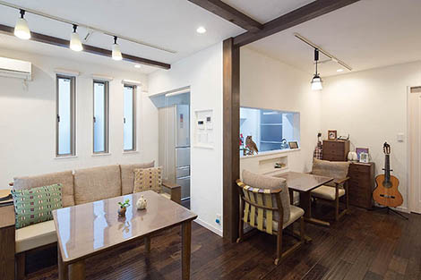 ニットー住宅の狭小住宅の施工事例　内装